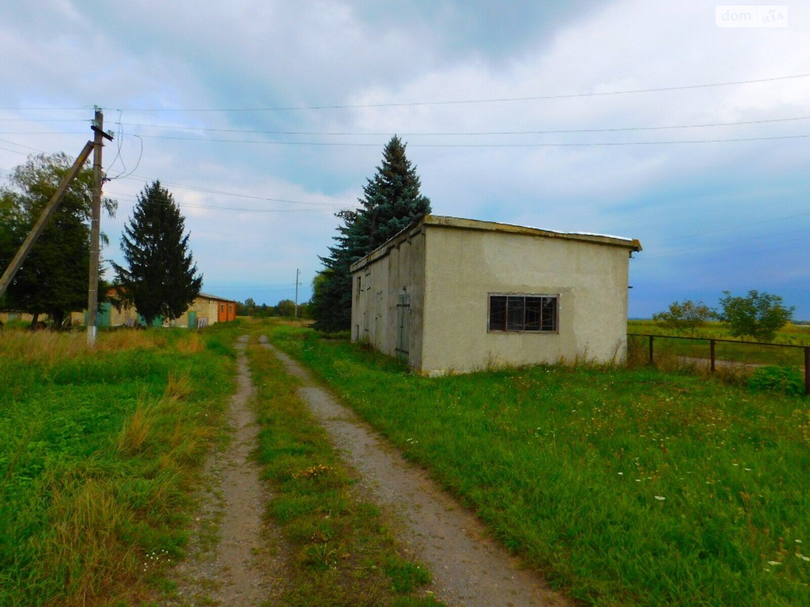 Коммерческое помещение в Сутисках, Первомайская улица, цена: продажи 315 000 долларов за объект фото 1 Коммерческое помещение в Сутисках, Первомайская улица, цена продажи: 315 000 долларов за объект фото 1