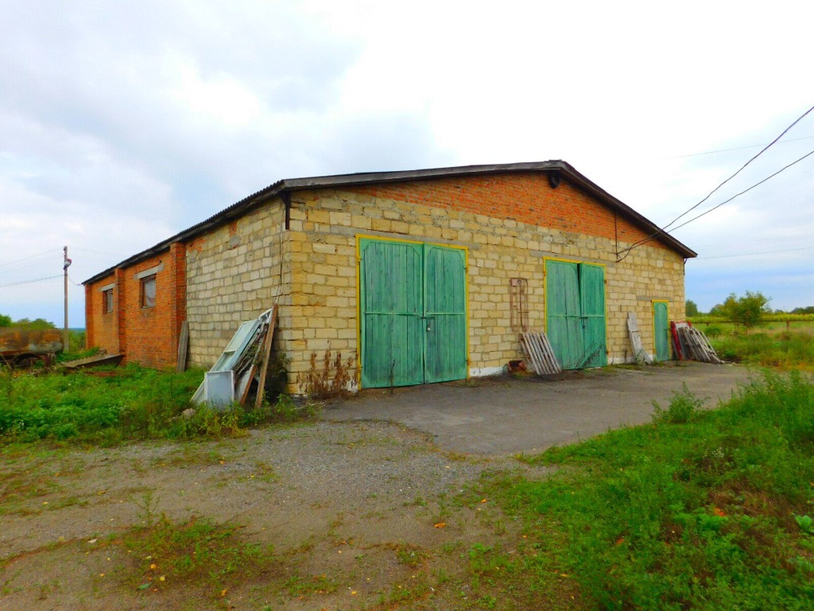 Коммерческое помещение в Сутисках, Первомайская улица, цена: продажи 315 000 долларов за объект фото 1 Коммерческое помещение в Сутисках, Первомайская улица, цена продажи: 315 000 долларов за объект фото 1