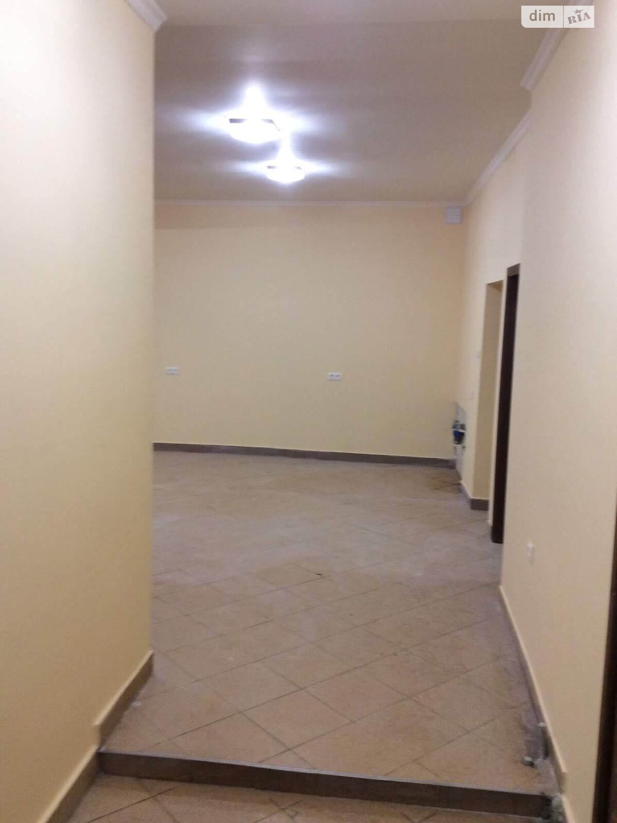 Комерційне приміщення в Сваляві, продаж по Київська вулиця 8, район Свалява, ціна: 250 000 доларів за об’єкт фото 1