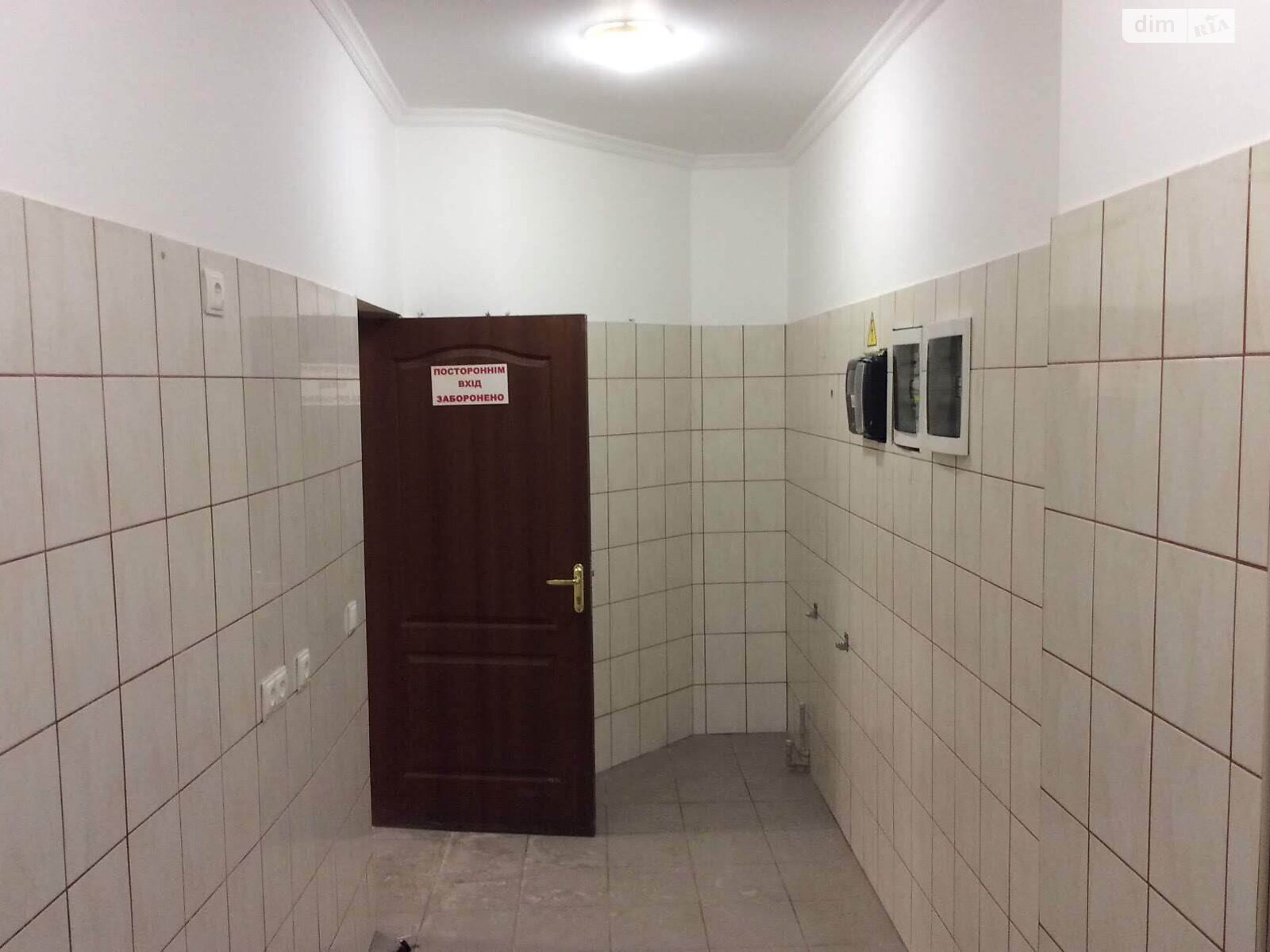 Комерційне приміщення в Сваляві, продаж по Київська вулиця 8, район Свалява, ціна: 250 000 доларів за об’єкт фото 1