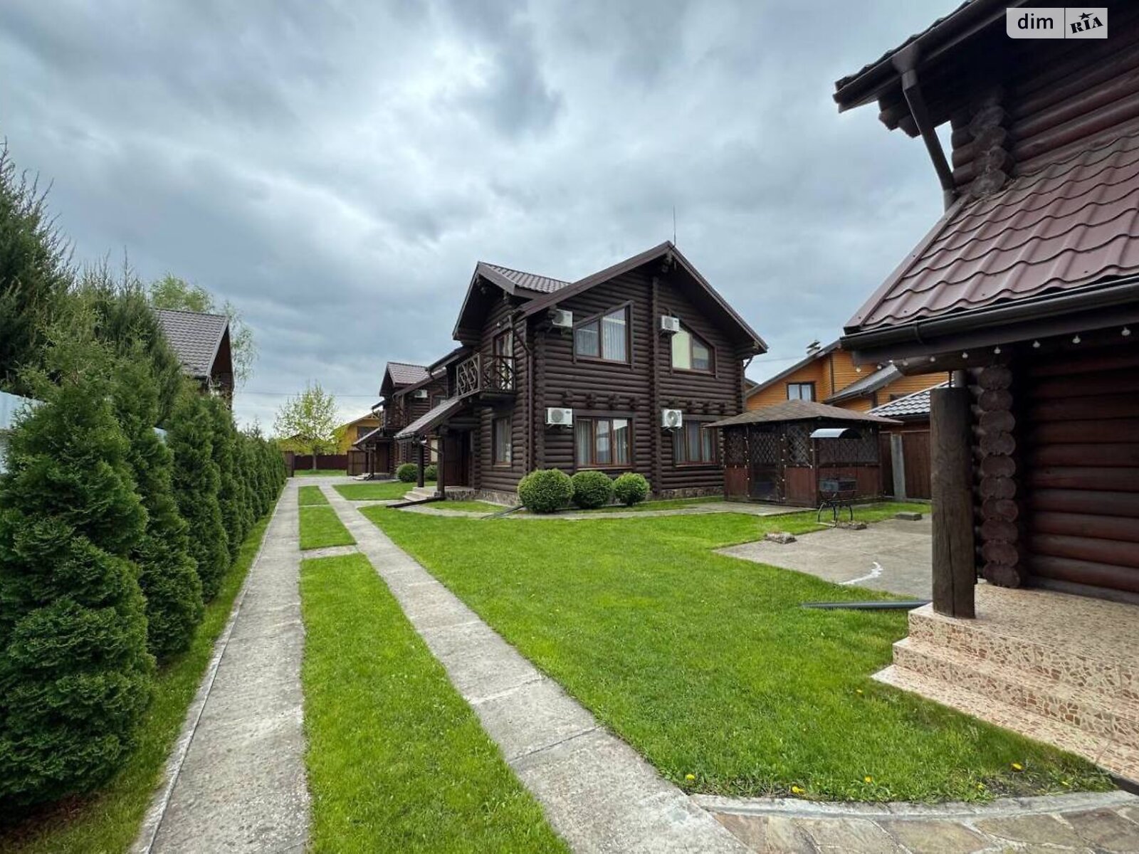 Коммерческое помещение в Свитязе, Луговая улица, цена: продажи 400 000 долларов за объект фото 1 Коммерческое помещение в Свитязе, Луговая улица, цена продажи: 400 000 долларов за объект фото 1