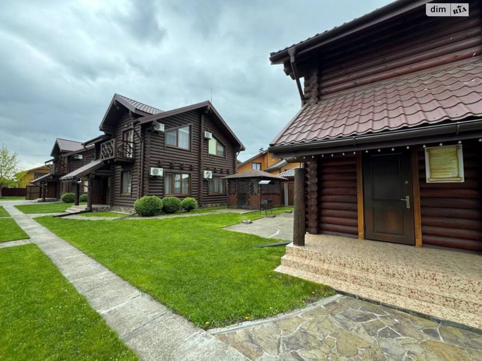 Коммерческое помещение в Свитязе, Луговая улица, цена: продажи 400 000 долларов за объект фото 1 Коммерческое помещение в Свитязе, Луговая улица, цена продажи: 400 000 долларов за объект фото 1