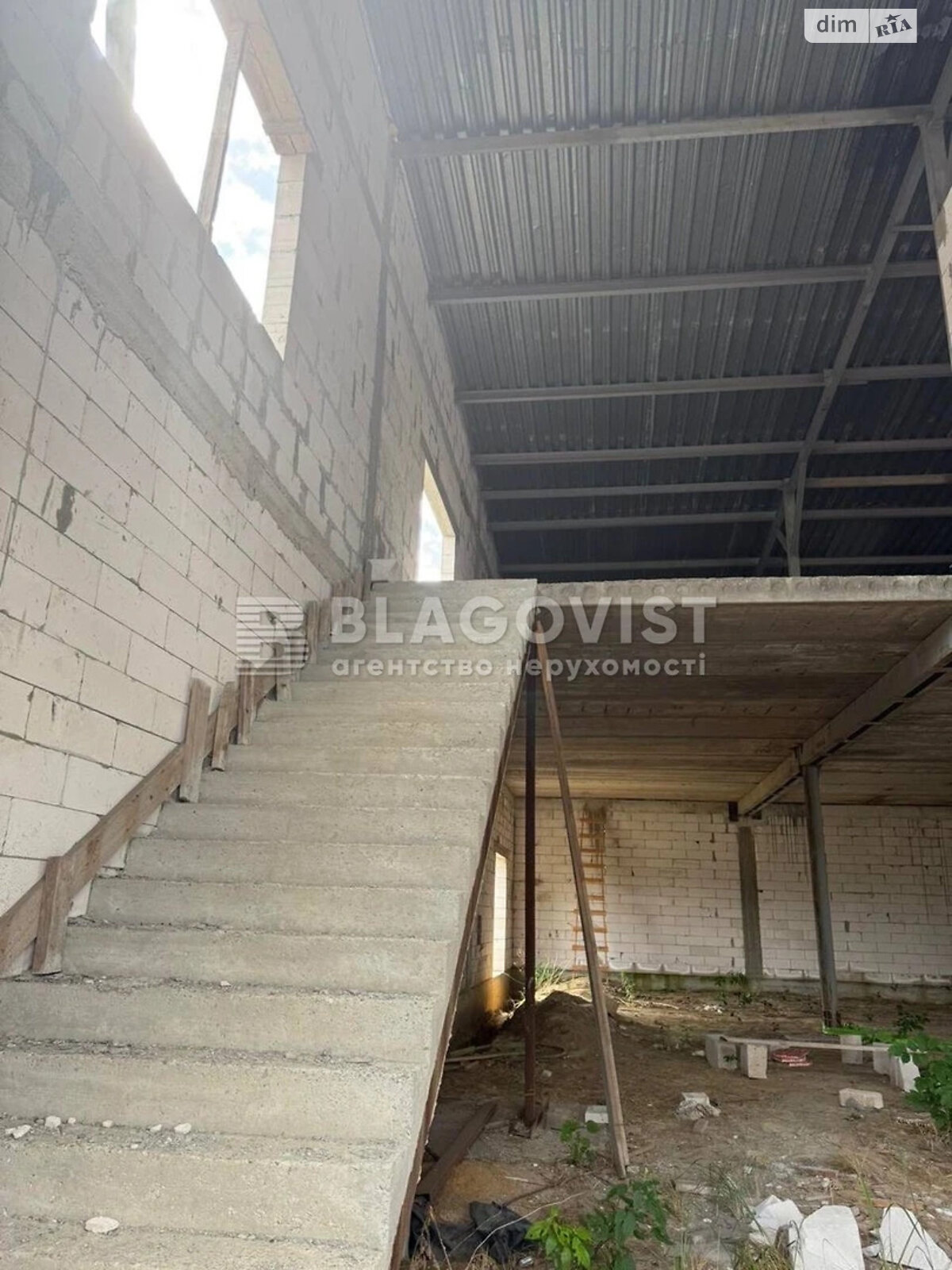 Коммерческое помещение в Тарасовке, продажа по Весенняя улица 1, цена: 330 000 долларов за объект фото 1 Коммерческое помещение в Тарасовке, продажа по Весенняя улица 1, цена: 330 000 долларов за объект фото 1