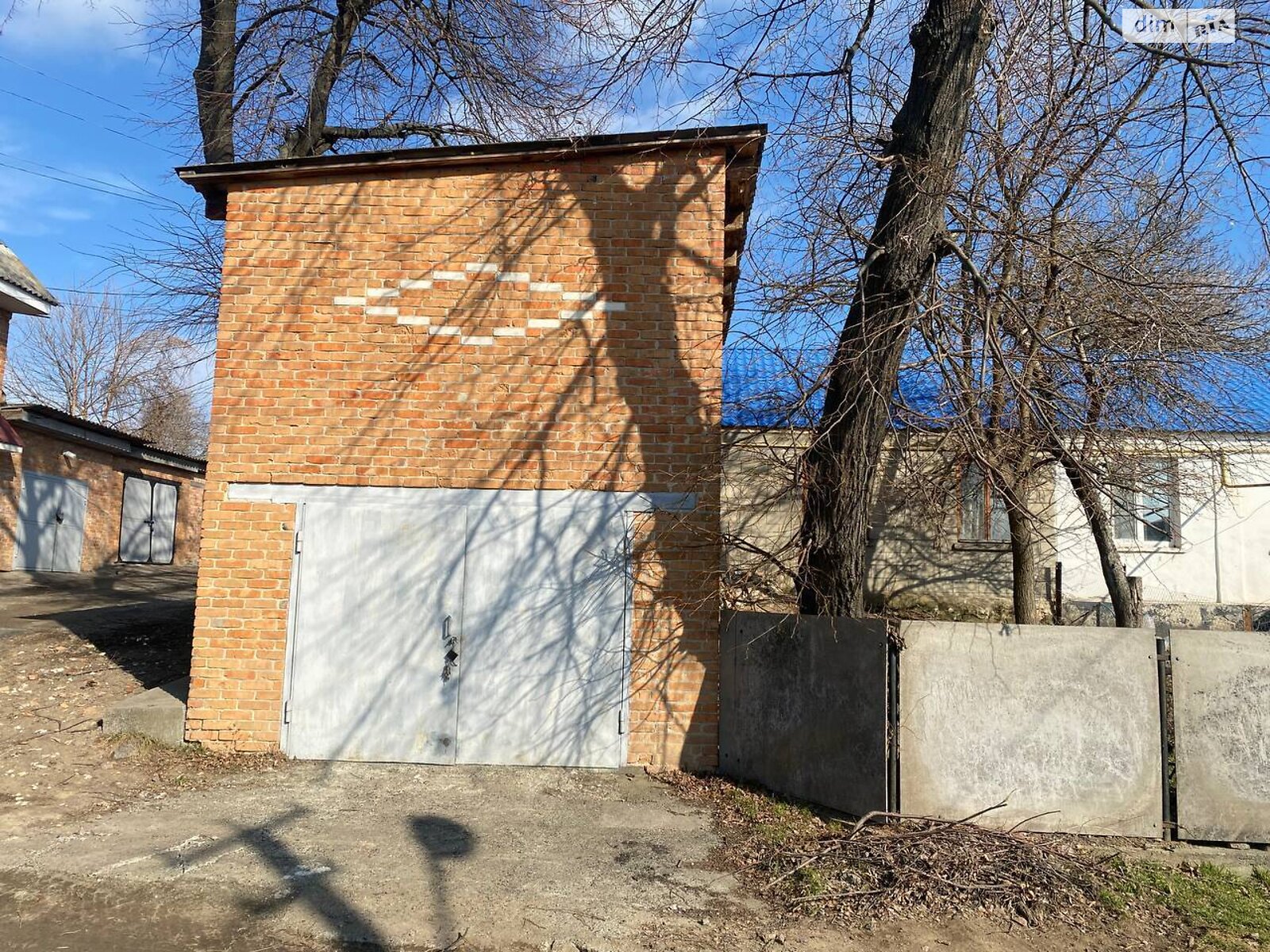 Коммерческое помещение в Теплике, В. Стуса (Стуса) улица 4А, цена: продажи 12 500 долларов за объект фото 1 Коммерческое помещение в Теплике, В. Стуса (Стуса) улица 4А, цена продажи: 12 500 долларов за объект фото 1
