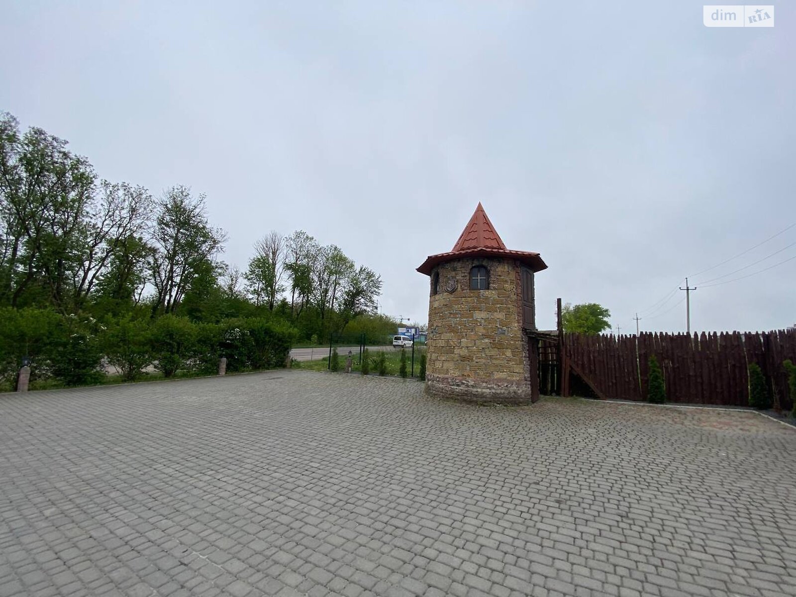 Коммерческое помещение в Тернополе, продажа по 15-го Апреля улица, район Аляска, цена: 570 000 долларов за объект фото 1 Коммерческое помещение в Тернополе, продажа по 15-го Апреля улица, район Аляска, цена: 570 000 долларов за объект фото 1
