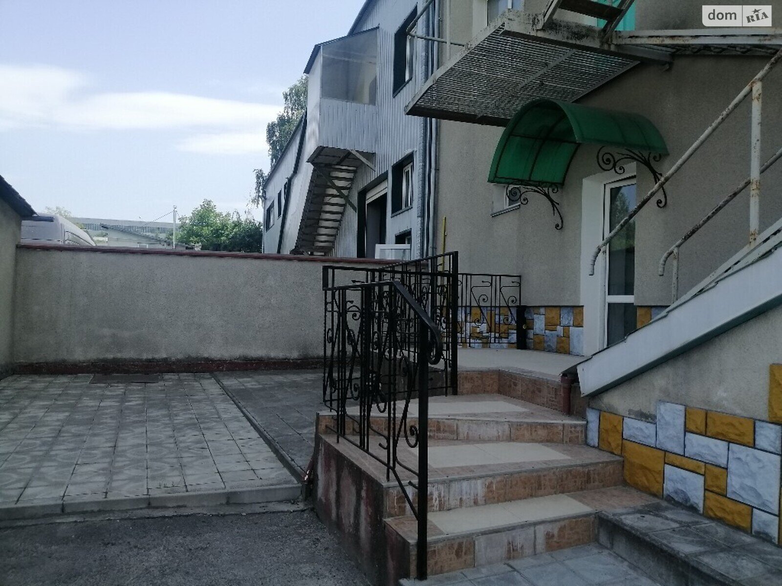 Коммерческое помещение в Тернополе, продажа по Текстильная улица, район Аляска, цена: 490 000 долларов за объект фото 1 Коммерческое помещение в Тернополе, продажа по Текстильная улица, район Аляска, цена: 490 000 долларов за объект фото 1