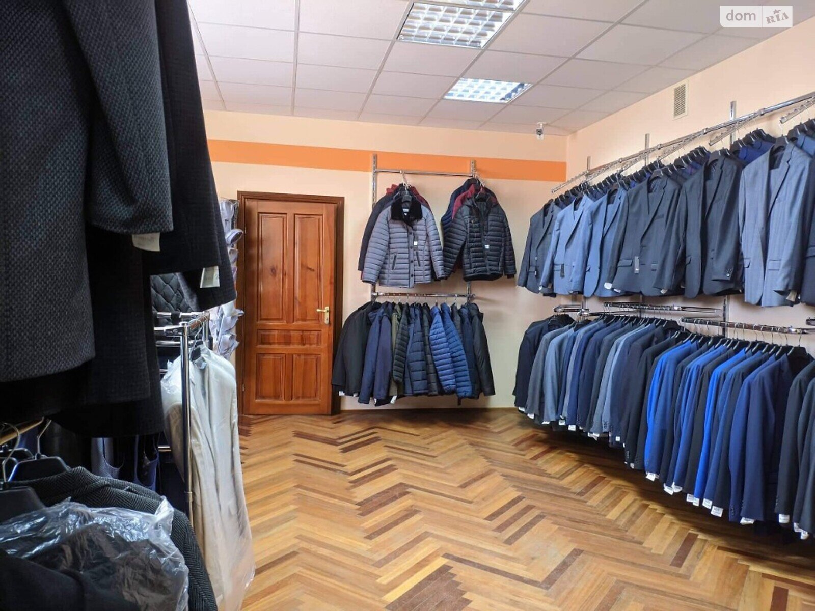 Коммерческое помещение в Тернополе, продажа по Текстильная улица, район Аляска, цена: 490 000 долларов за объект фото 1 Коммерческое помещение в Тернополе, продажа по Текстильная улица, район Аляска, цена: 490 000 долларов за объект фото 1