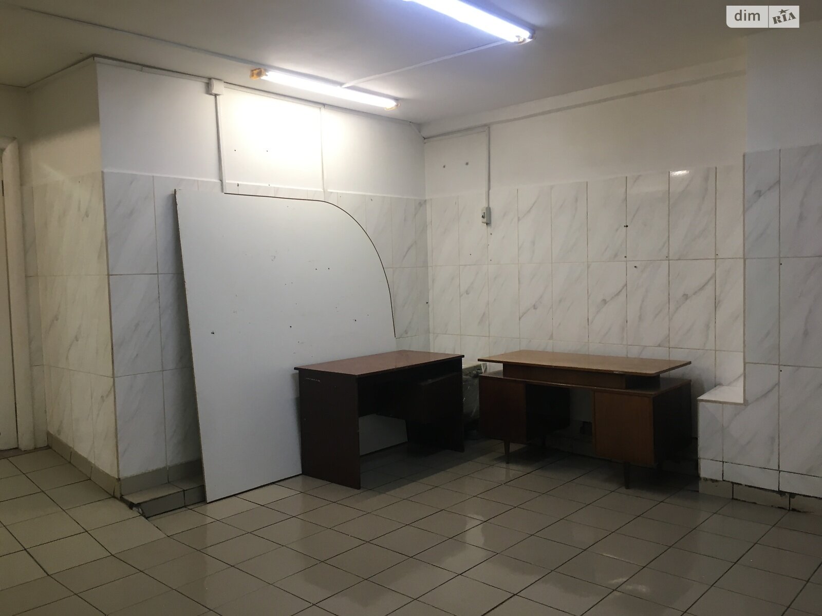 Комерційне приміщення в Тернополі, продаж по Курбаса Леся вулиця 2, район Аляска, ціна: 160 000 доларів за об’єкт фото 1 Комерційне приміщення в Тернополі, продаж по Курбаса Леся вулиця 2, район Аляска, ціна: 160 000 доларів за об’єкт фото 1