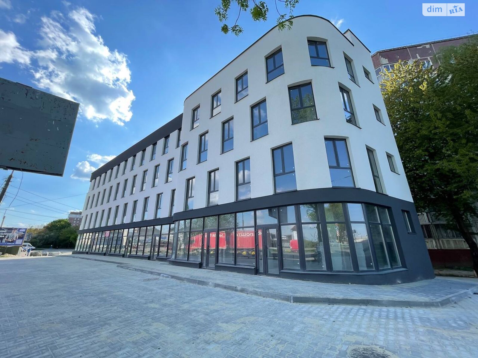 Коммерческое помещение в Тернополе, продажа по 15-го Апреля улица, район Бам, цена: 112 000 долларов за объект фото 1 Коммерческое помещение в Тернополе, продажа по 15-го Апреля улица, район Бам, цена: 112 000 долларов за объект фото 1
