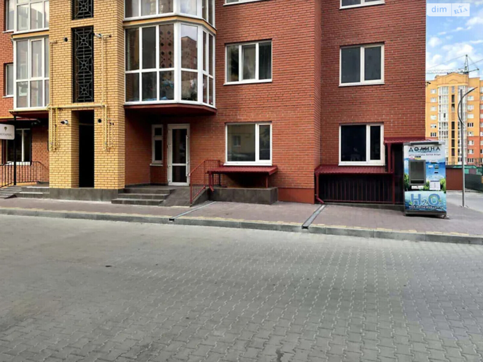 Комерційне приміщення в Тернополі, продаж по Генерала Мирона Тарнавського вулиця, район Бам, ціна: 72 000 доларів за об’єкт фото 1 Комерційне приміщення в Тернополі, продаж по Генерала Мирона Тарнавського вулиця, район Бам, ціна: 72 000 доларів за об’єкт фото 1