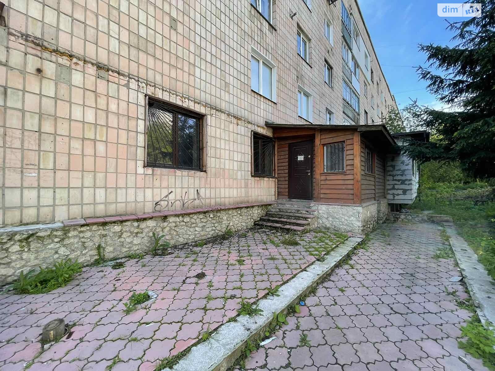 Комерційне приміщення в Тернополі, продаж по Лепкого Богдана вулиця 14, район Бам, ціна: 49 100 доларів за об’єкт фото 1 Комерційне приміщення в Тернополі, продаж по Лепкого Богдана вулиця 14, район Бам, ціна: 49 100 доларів за об’єкт фото 1