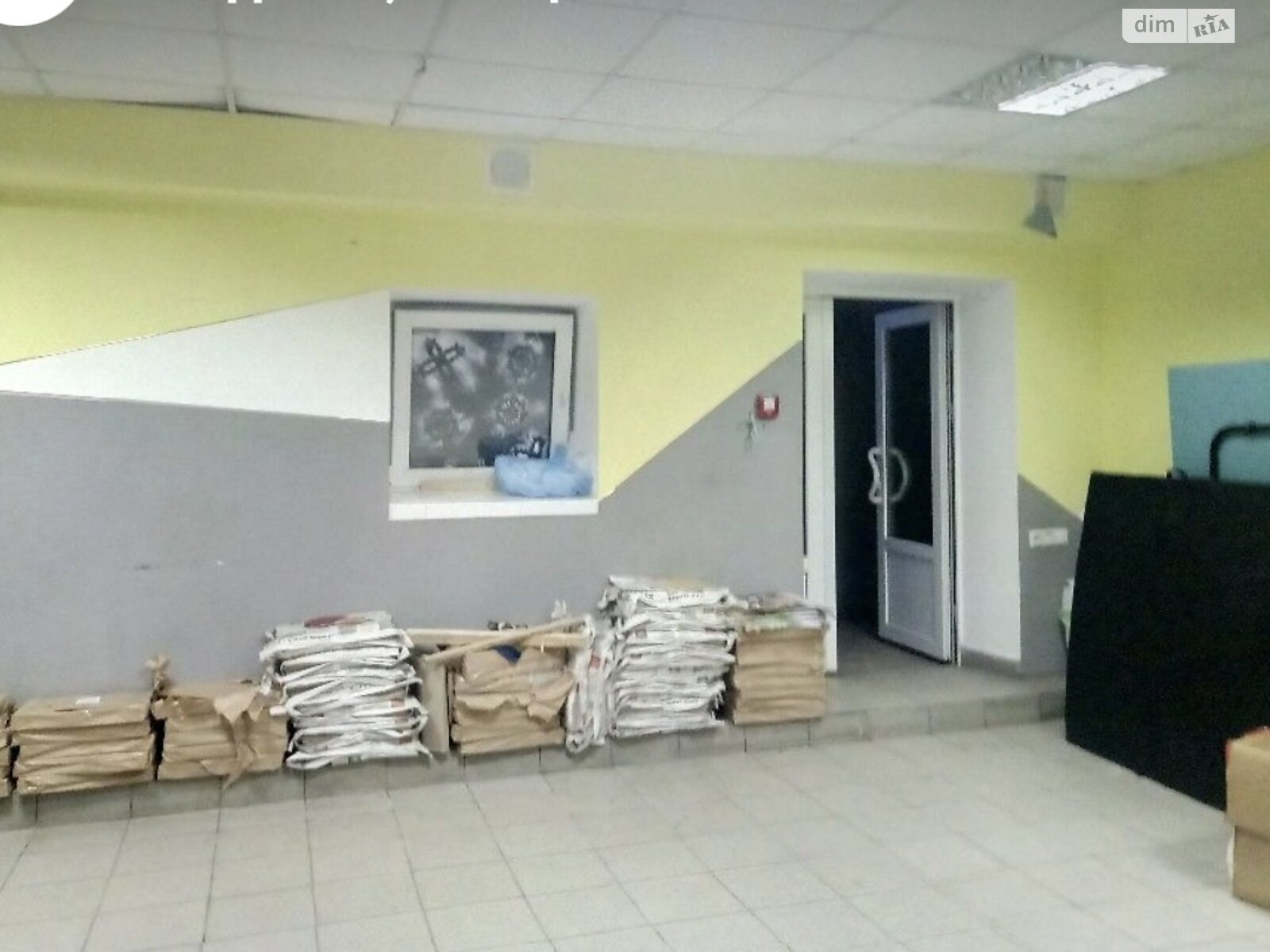 Коммерческое помещение в Тернополе, продажа по Патриарха Любомира Гузара (Чалдаева) улица, район Бам, цена: 45 000 долларов за объект фото 1 Коммерческое помещение в Тернополе, продажа по Патриарха Любомира Гузара (Чалдаева) улица, район Бам, цена: 45 000 долларов за объект фото 1