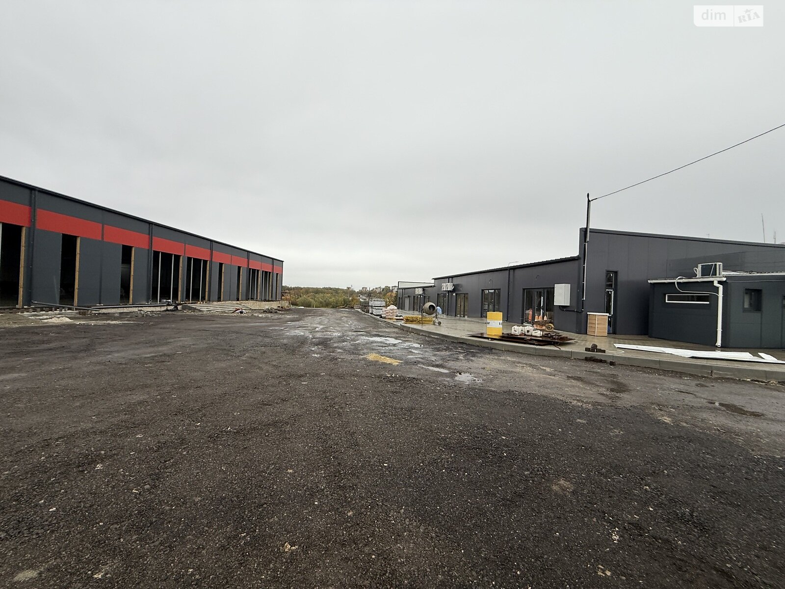 Комерційне приміщення в Підгородне, вулиця Сергія Короля, ціна продажу: 608 000 доларів за об’єкт фото 1 Комерційне приміщення в Підгородне, вулиця Сергія Короля, ціна продажу: 608 000 доларів за об’єкт фото 1