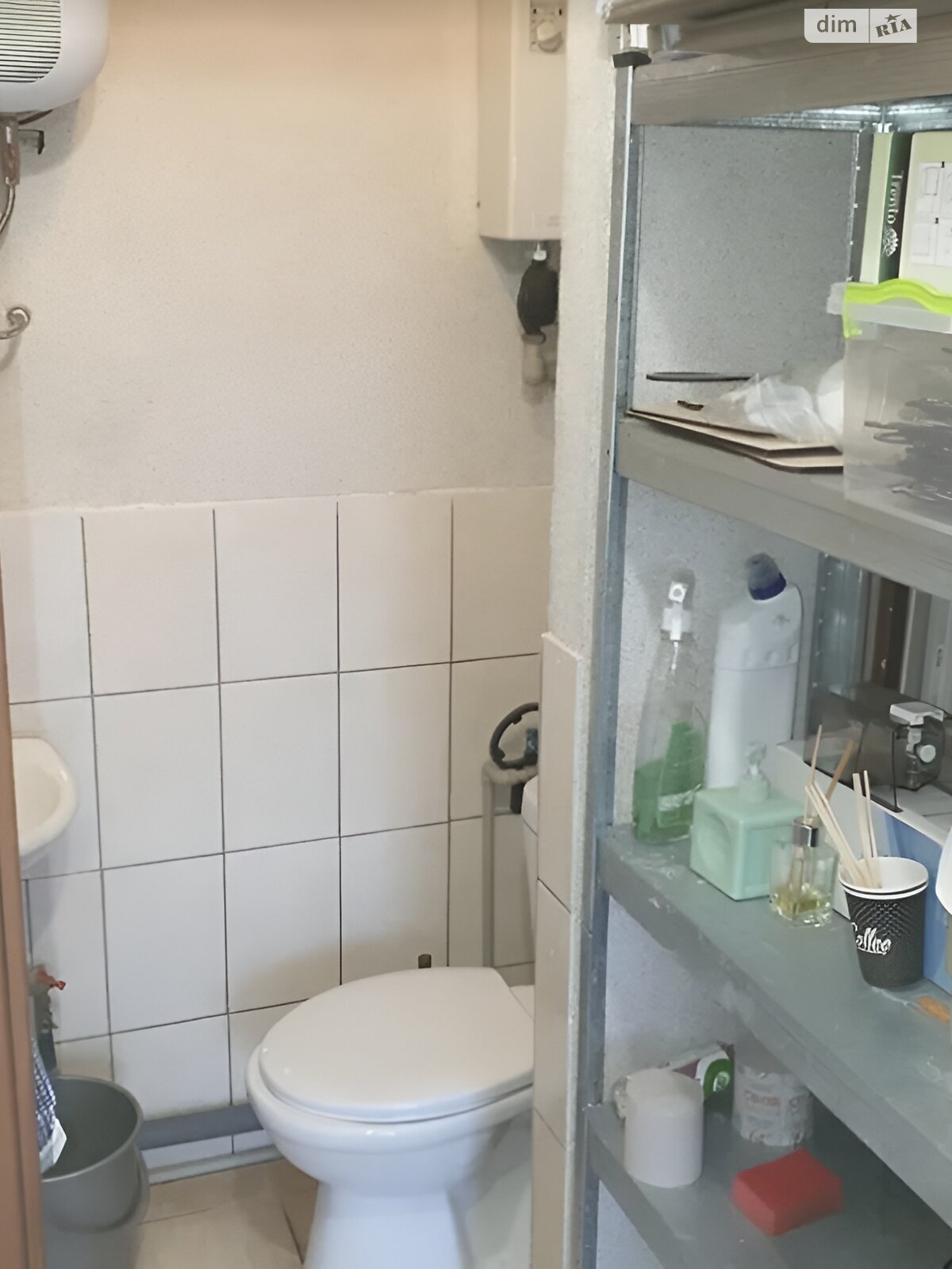 Комерційне приміщення в Тернополі, продаж по Бережанська вулиця, район Дружба, ціна: 35 000 доларів за об’єкт фото 1 Комерційне приміщення в Тернополі, продаж по Бережанська вулиця, район Дружба, ціна: 35 000 доларів за об’єкт фото 1