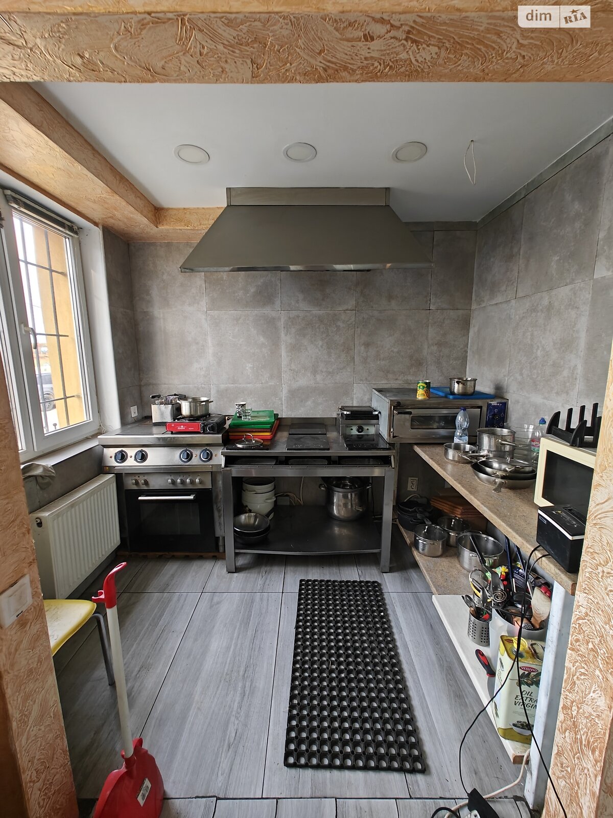 Коммерческое помещение в Тернополе, продажа по Бережанская улица, район Дружба, цена: 240 000 долларов за объект фото 1 Коммерческое помещение в Тернополе, продажа по Бережанская улица, район Дружба, цена: 240 000 долларов за объект фото 1