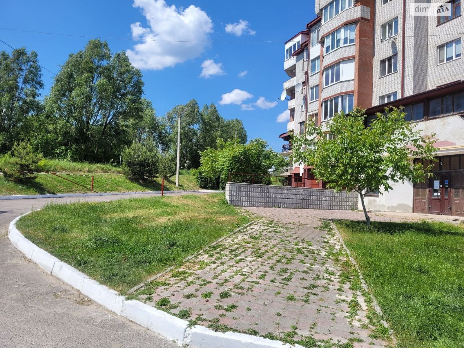 Комерційне приміщення в Тернополі, продаж по Будного Степана вулиця, район Дружба, ціна: 117 000 доларів за об’єкт фото 1 Комерційне приміщення в Тернополі, продаж по Будного Степана вулиця, район Дружба, ціна: 117 000 доларів за об’єкт фото 1