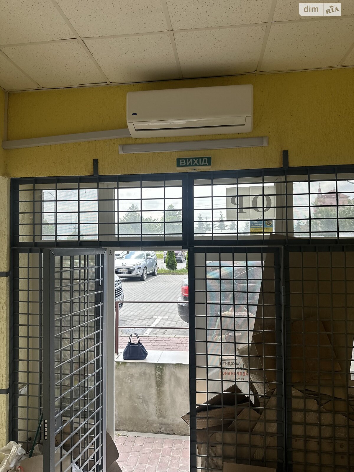 Комерційне приміщення в Тернополі, продаж по Будного Степана вулиця 28, район Дружба, ціна: 90 000 доларів за об’єкт фото 1 Комерційне приміщення в Тернополі, продаж по Будного Степана вулиця 28, район Дружба, ціна: 90 000 доларів за об’єкт фото 1