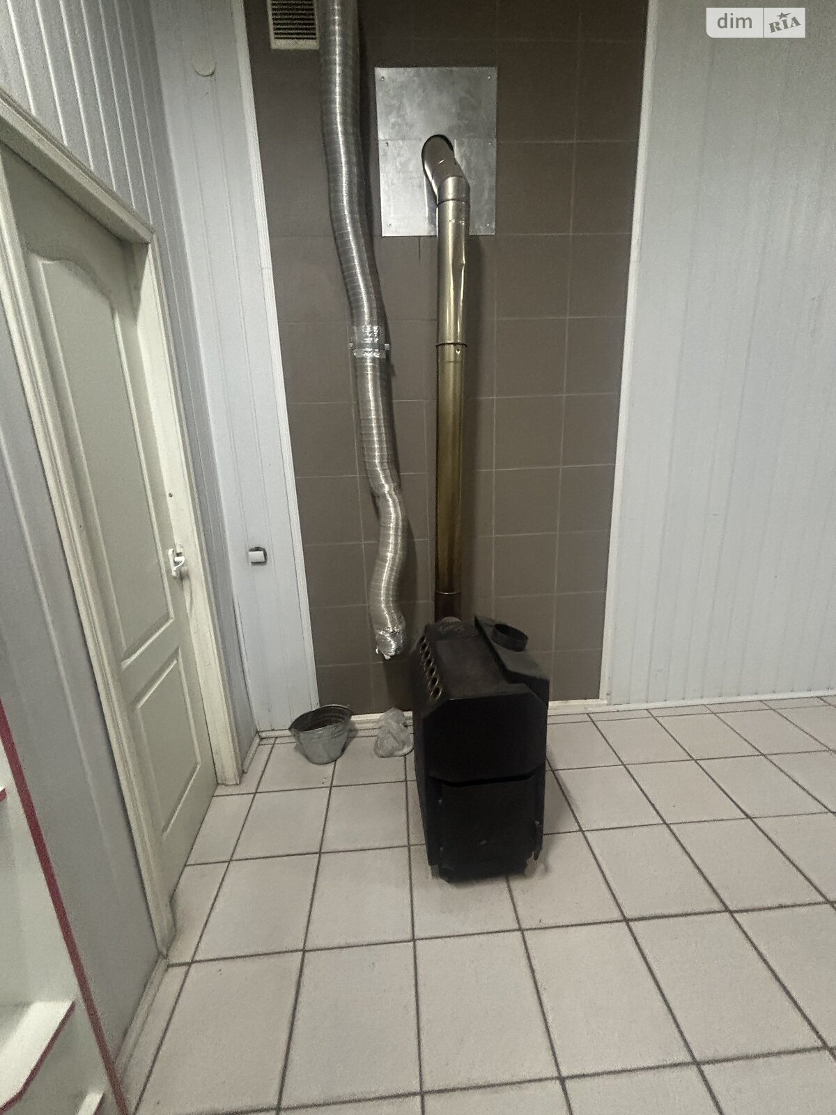 Коммерческое помещение в Тернополе, продажа по Будного Степана улица, район Дружба, цена: 88 000 долларов за объект фото 1 Коммерческое помещение в Тернополе, продажа по Будного Степана улица, район Дружба, цена: 88 000 долларов за объект фото 1