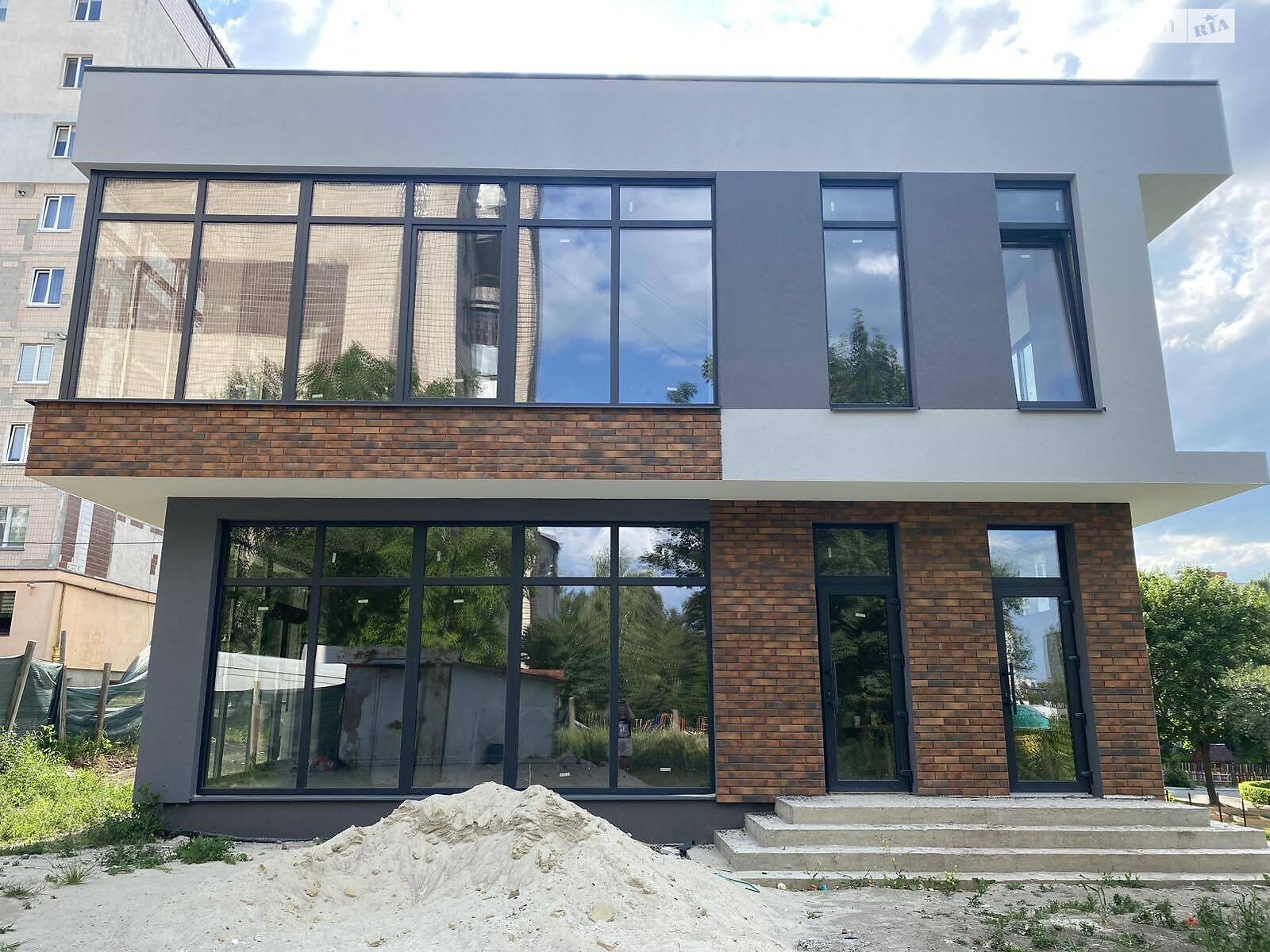Комерційне приміщення в Тернополі, продаж по Просвіти бульвар, район Дружба, ціна: 237 440 доларів за об’єкт фото 1 Комерційне приміщення в Тернополі, продаж по Просвіти бульвар, район Дружба, ціна: 237 440 доларів за об’єкт фото 1
