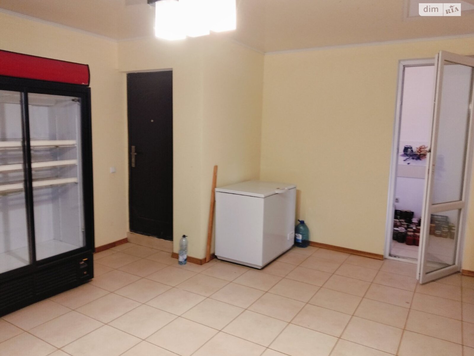 Коммерческое помещение в Тернополе, продажа по Сахарова Андрея Академика улица 7, район Микрорайон №6, цена: 22 000 долларов за объект фото 1 Коммерческое помещение в Тернополе, продажа по Сахарова Андрея Академика улица 7, район Микрорайон №6, цена: 22 000 долларов за объект фото 1