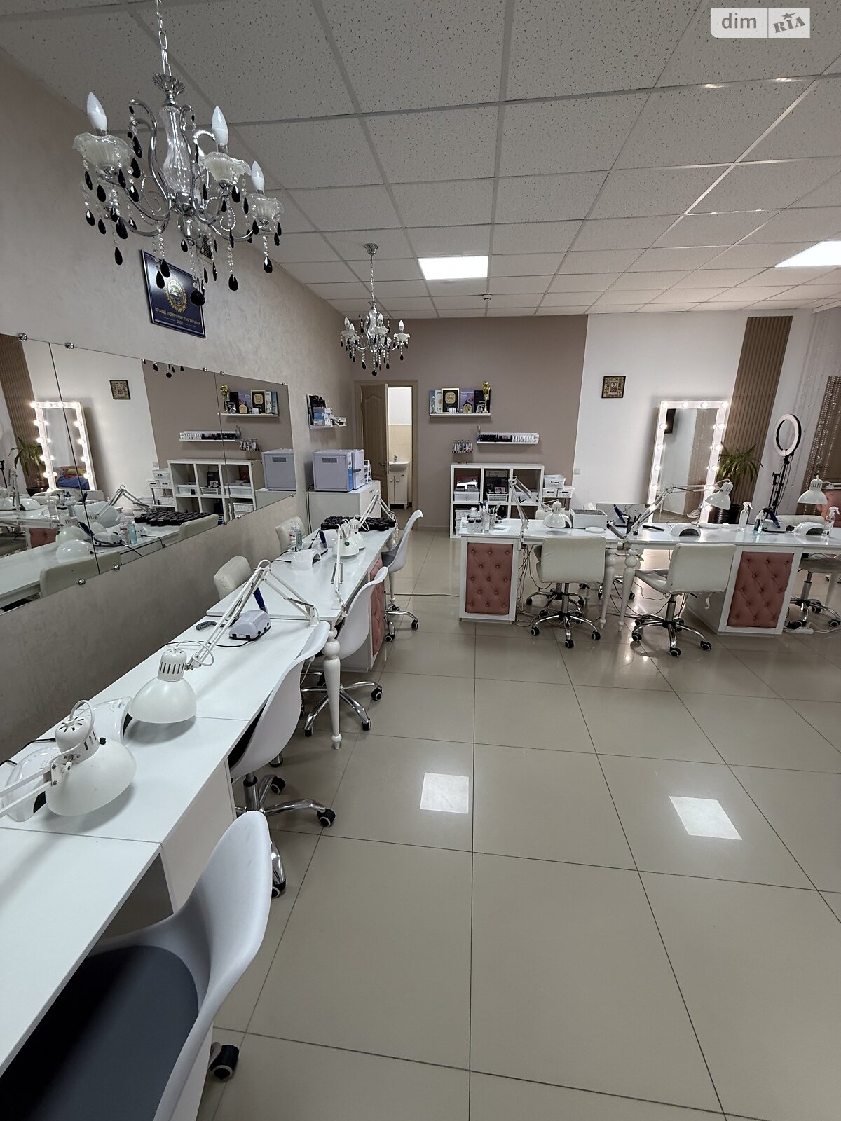 Комерційне приміщення в Тернополі, продаж по Київська вулиця 7Д, район Молодіжний, ціна: 90 000 доларів за об’єкт фото 1