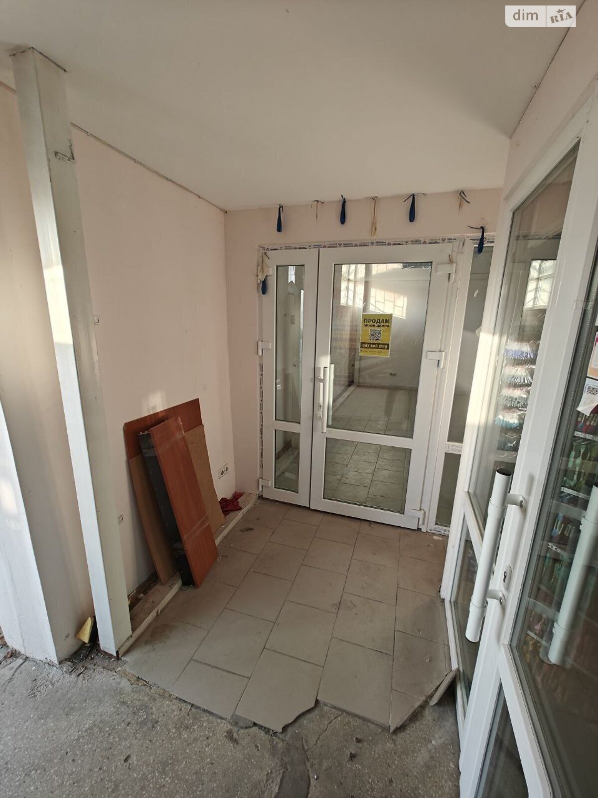 Коммерческое помещение в Тернополе, продажа по Торговица (Живова Анатолия) улица 9, район Оболоня, цена: 45 000 долларов за объект фото 1 Коммерческое помещение в Тернополе, продажа по Торговица (Живова Анатолия) улица 9, район Оболоня, цена: 45 000 долларов за объект фото 1
