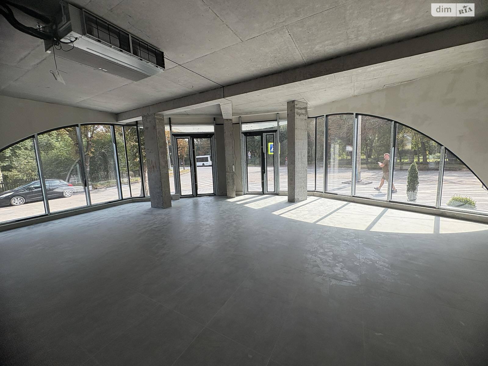 Комерційне приміщення в Тернополі, продаж по Паращука вулиця 14, район Центр, ціна: 1 020 000 доларів за об’єкт фото 1