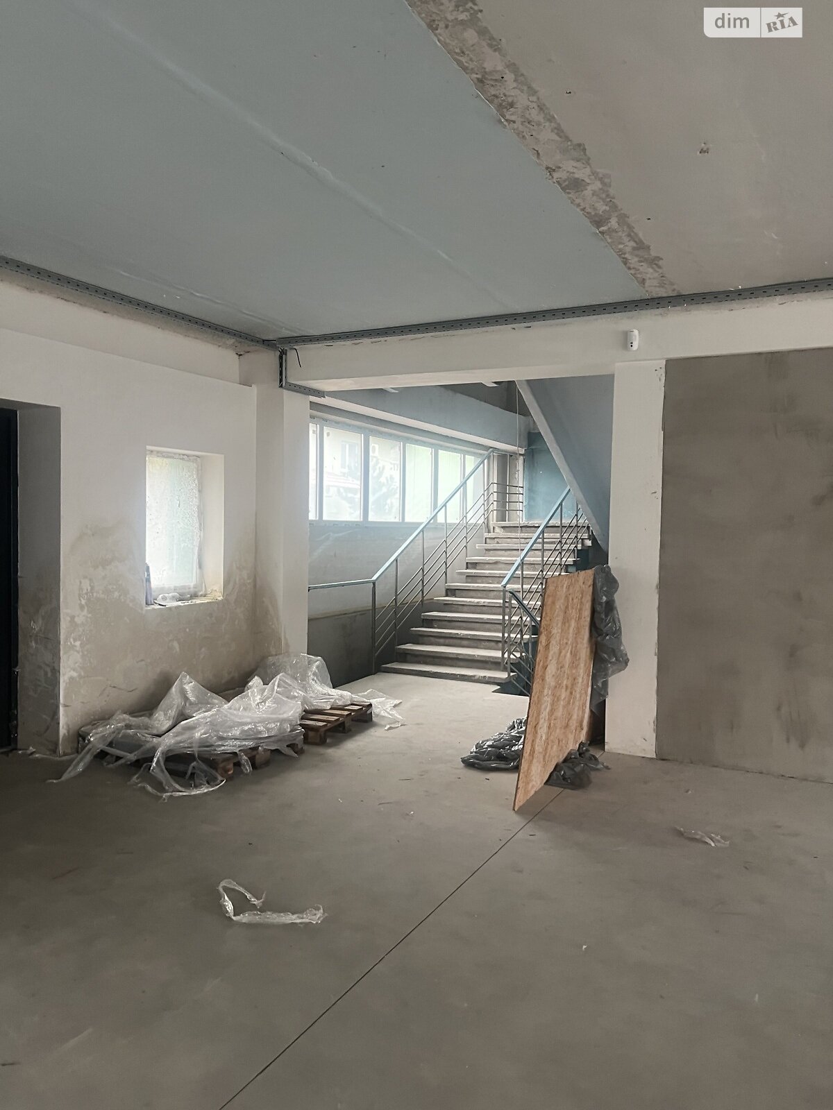 Коммерческое помещение в Тернополе, продажа по Бродовская улица 44, район Промышленный Северный, цена: 1 000 000 долларов за объект фото 1