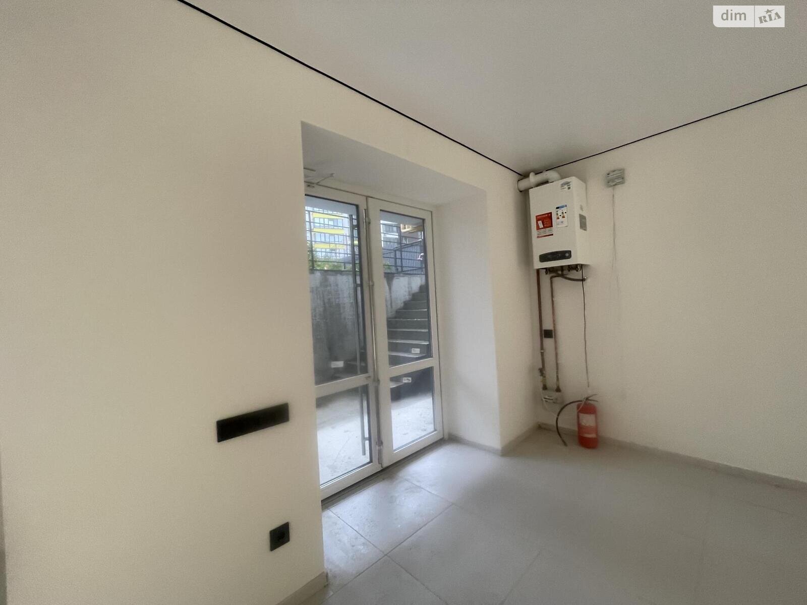 Коммерческое помещение в Тернополе, продажа по Энергетическая улица, район Старый парк, цена: 72 000 долларов за объект фото 1 Коммерческое помещение в Тернополе, продажа по Энергетическая улица, район Старый парк, цена: 72 000 долларов за объект фото 1