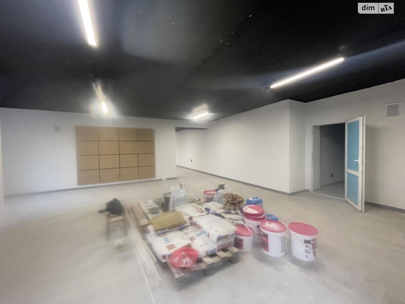 Коммерческое помещение в Тернополе, продажа по Энергетическая улица, район Старый парк, цена: 122 000 долларов за объект фото 1