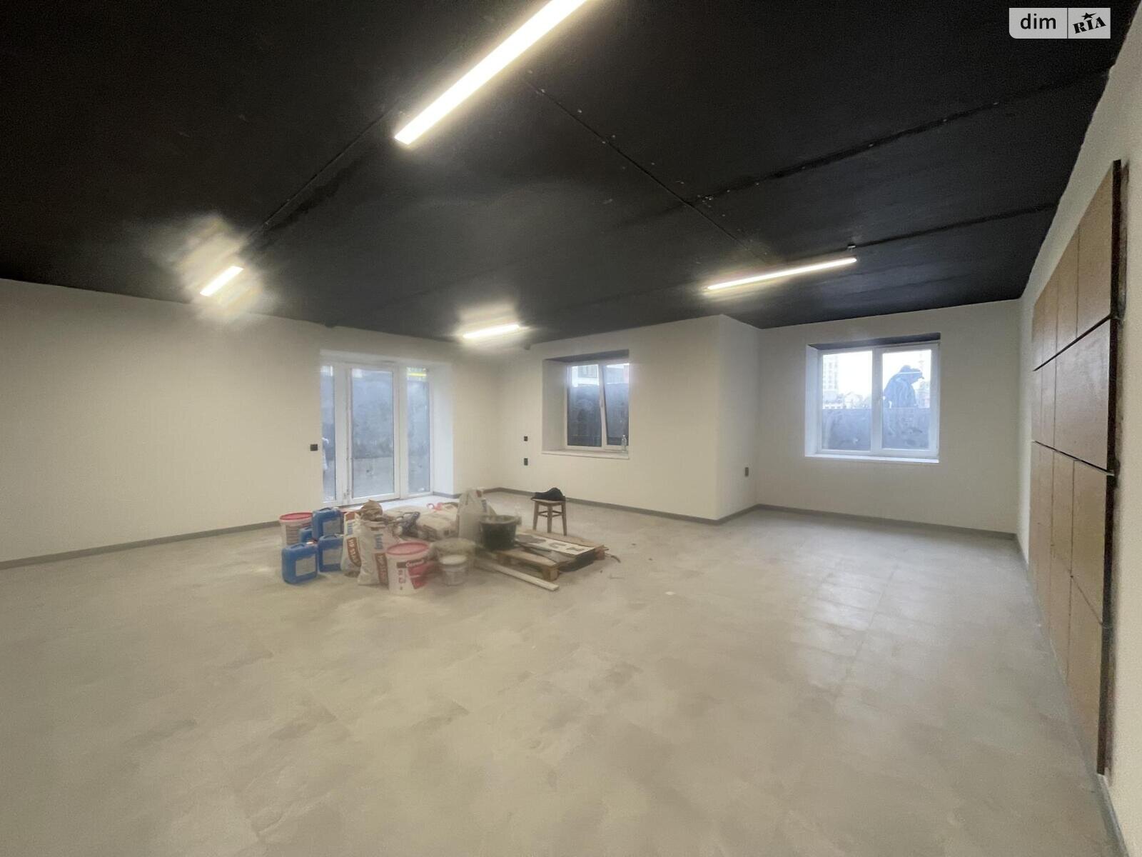 Коммерческое помещение в Тернополе, продажа по Энергетическая улица, район Старый парк, цена: 122 000 долларов за объект фото 1