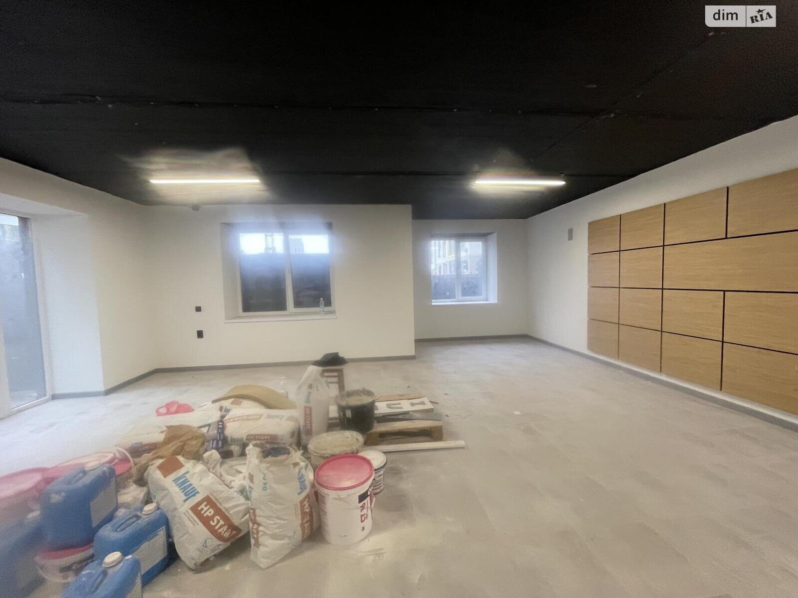 Коммерческое помещение в Тернополе, продажа по Энергетическая улица, район Старый парк, цена: 122 000 долларов за объект фото 1