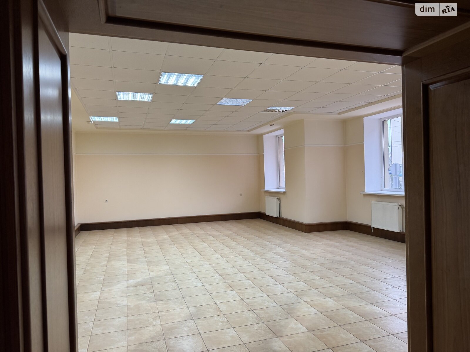 Комерційне приміщення в Тернополі, продаж по Лисенка вулиця, район Старий парк, ціна: 220 000 доларів за об’єкт фото 1 Комерційне приміщення в Тернополі, продаж по Лисенка вулиця, район Старий парк, ціна: 220 000 доларів за об’єкт фото 1
