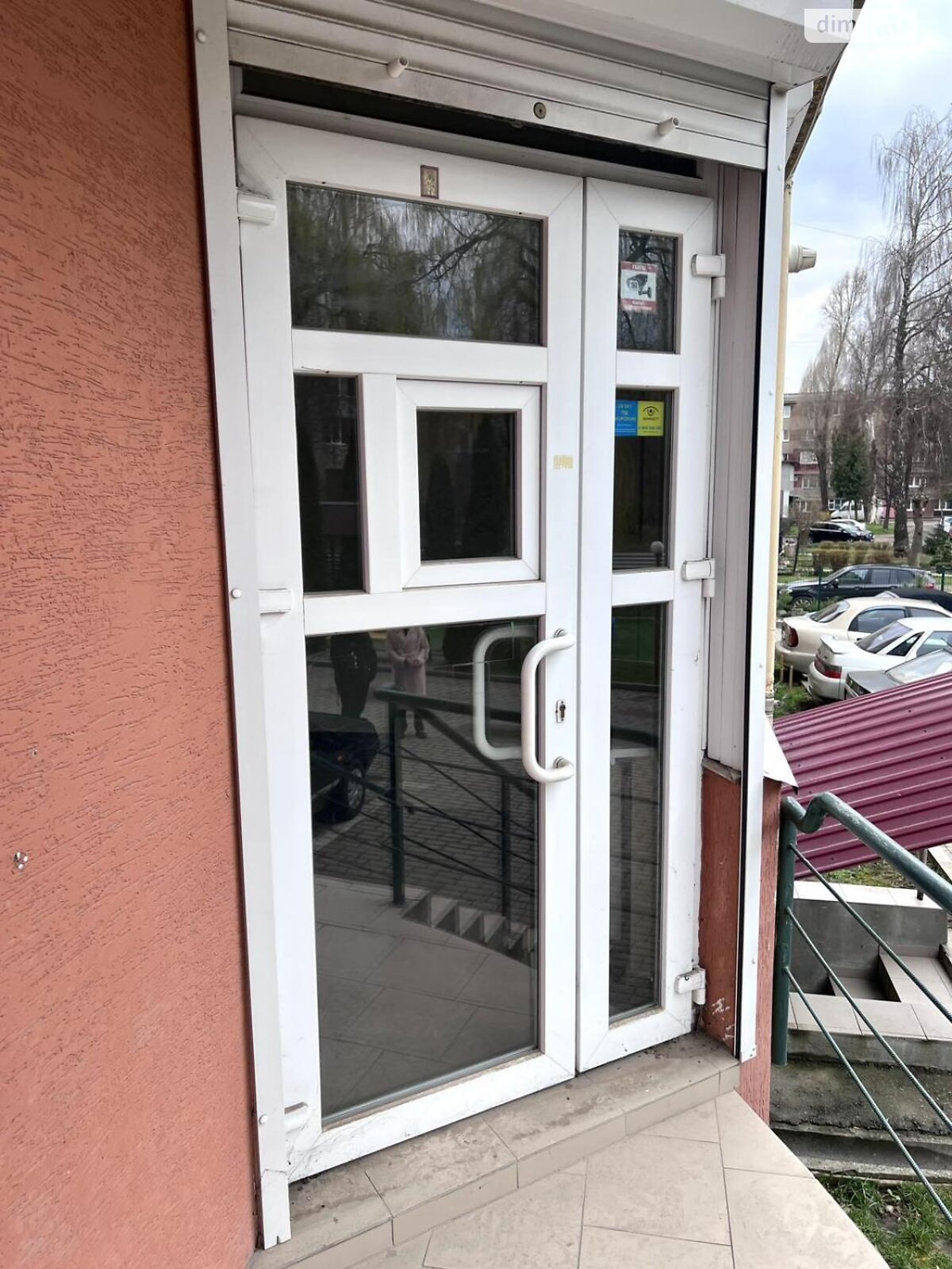 Коммерческое помещение в Тернополе, продажа по Злуки проспект, район Старый парк, цена: 53 000 долларов за объект фото 1 Коммерческое помещение в Тернополе, продажа по Злуки проспект, район Старый парк, цена: 53 000 долларов за объект фото 1