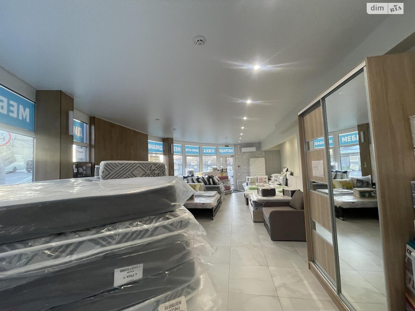 Коммерческое помещение в Тернополе, продажа по Бандеры Степана проспект, район Центр, цена: 165 000 долларов за объект фото 1 Коммерческое помещение в Тернополе, продажа по Бандеры Степана проспект, район Центр, цена: 165 000 долларов за объект фото 1