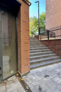 Комерційне приміщення в Тернополі, продаж по Барвінських Родини вулиця 3, район Центр, ціна: 115 000 доларів за об’єкт фото 2