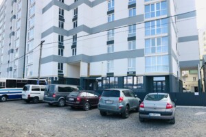 Комерційне приміщення в Тернополі, продаж по Білогірська вулиця, район Центр, ціна: 134 400 доларів за об’єкт фото 2