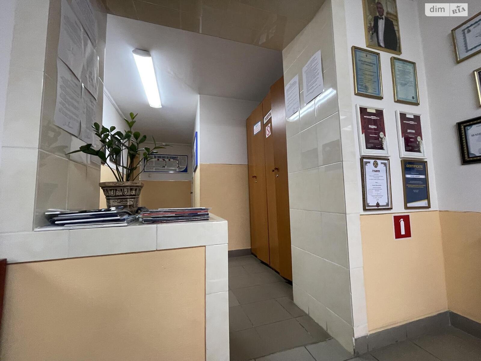 Коммерческое помещение в Тернополе, продажа по ул. Торговица, район Центр, цена: 215 000 долларов за объект фото 1 Коммерческое помещение в Тернополе, продажа по ул. Торговица, район Центр, цена: 215 000 долларов за объект фото 1