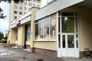 Комерційне приміщення в Тернополі, продаж по Крушельницької Соломії вулиця 1, район Центр, ціна: 660 000 доларів за об’єкт фото 2