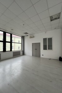 Комерційне приміщення в Тернополі, продаж по Руська вулиця 21, район Центр, ціна: 85 000 доларів за об’єкт фото 2