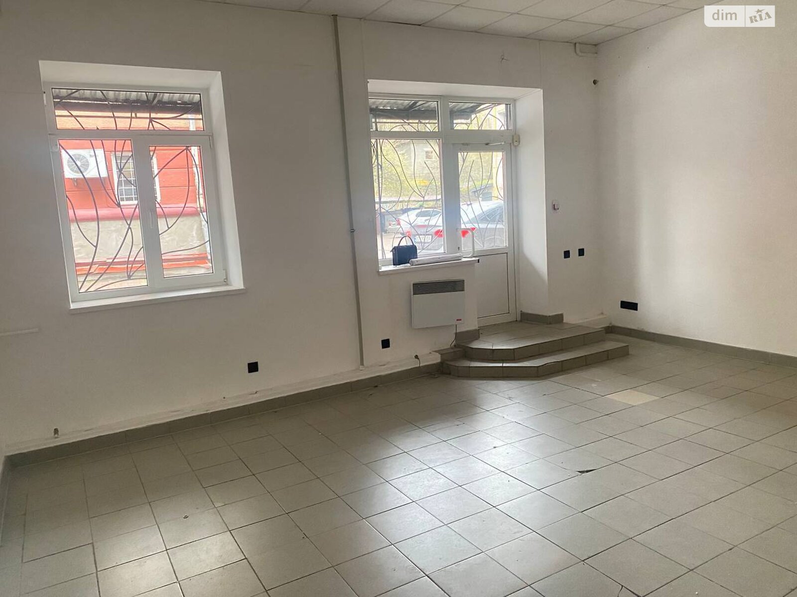 Коммерческое помещение в Тернополе, продажа по Шашкевича улица, район Центр, цена: 47 000 долларов за объект фото 1 Коммерческое помещение в Тернополе, продажа по Шашкевича улица, район Центр, цена: 47 000 долларов за объект фото 1