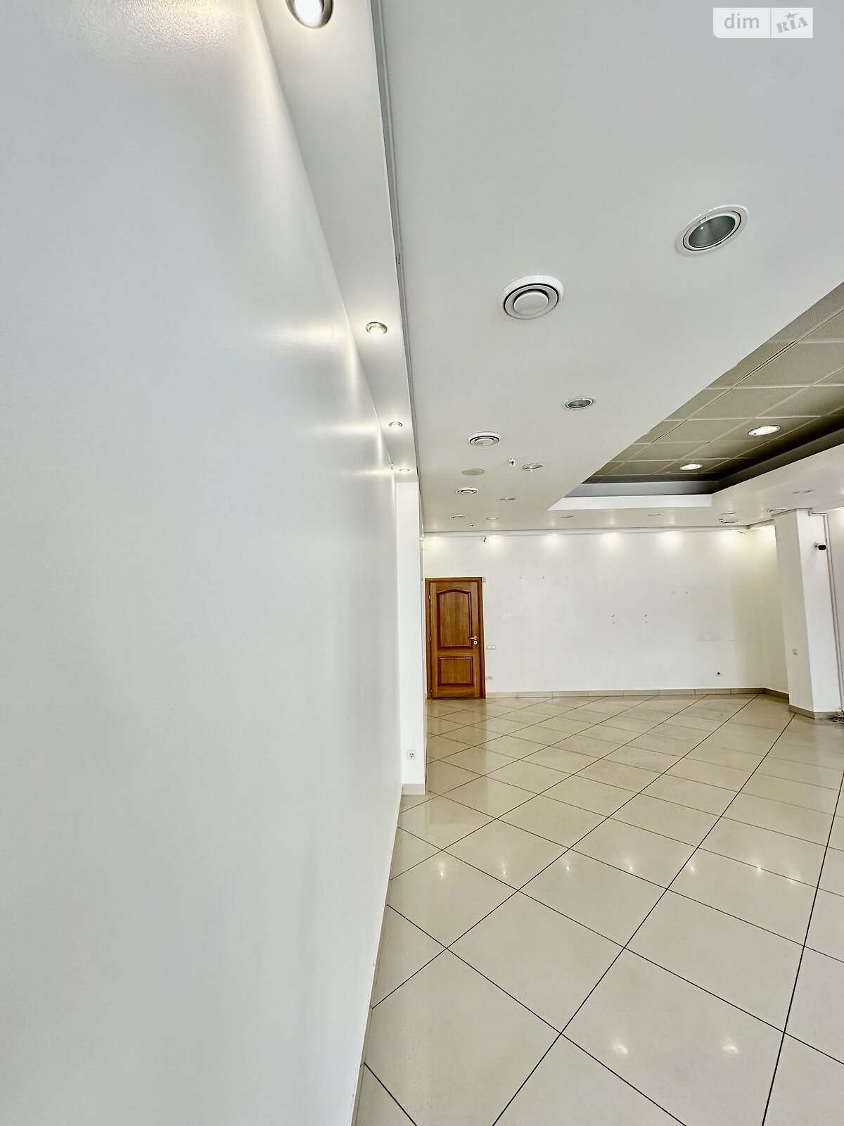 Коммерческое помещение в Тернополе, продажа по Шептицкого Андрея Митрополита улица 4А, район Центр, цена: 193 000 долларов за объект фото 1