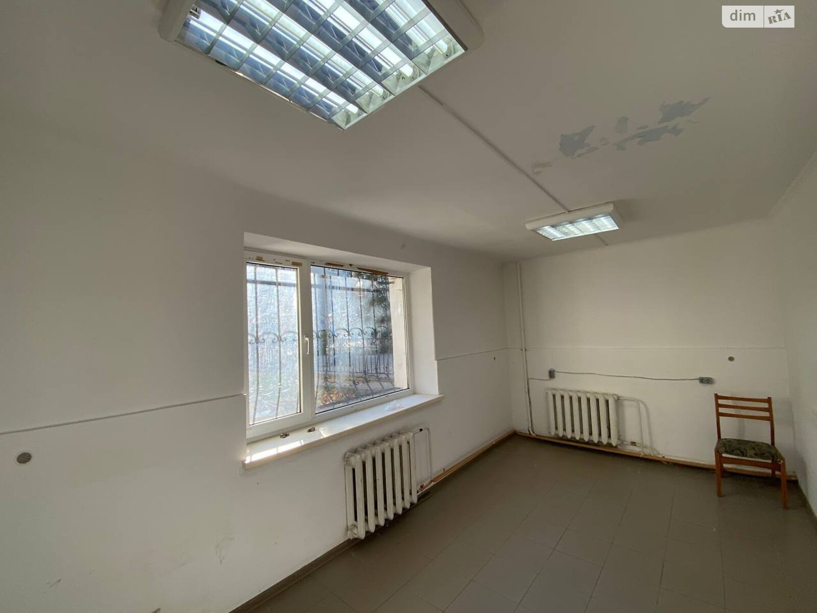 Коммерческое помещение в Тернополе, продажа по Старый Подол (Танцорова) улица 20, район Центр, цена: 120 000 долларов за объект фото 1 Коммерческое помещение в Тернополе, продажа по Старый Подол (Танцорова) улица 20, район Центр, цена: 120 000 долларов за объект фото 1