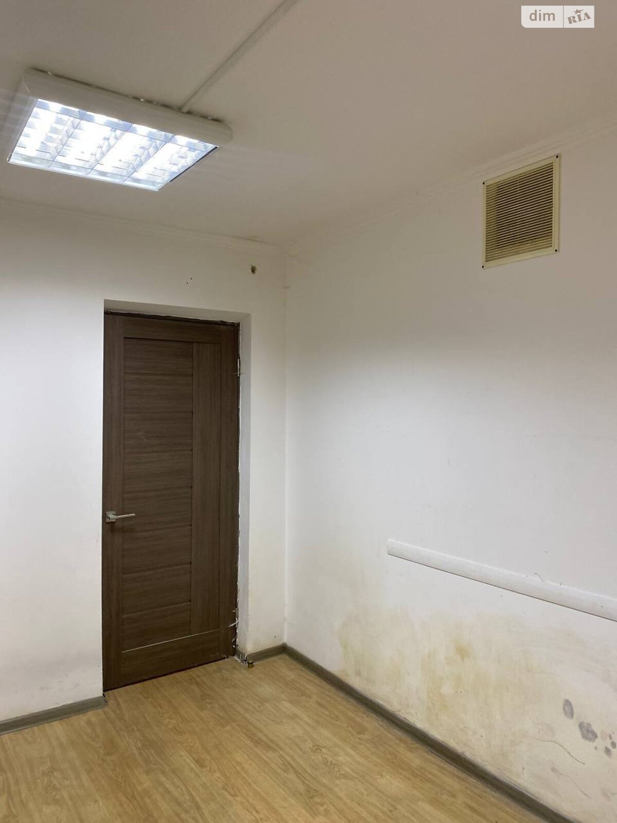 Коммерческое помещение в Тернополе, продажа по Старый Подол (Танцорова) улица 20, район Центр, цена: 120 000 долларов за объект фото 1 Коммерческое помещение в Тернополе, продажа по Старый Подол (Танцорова) улица 20, район Центр, цена: 120 000 долларов за объект фото 1