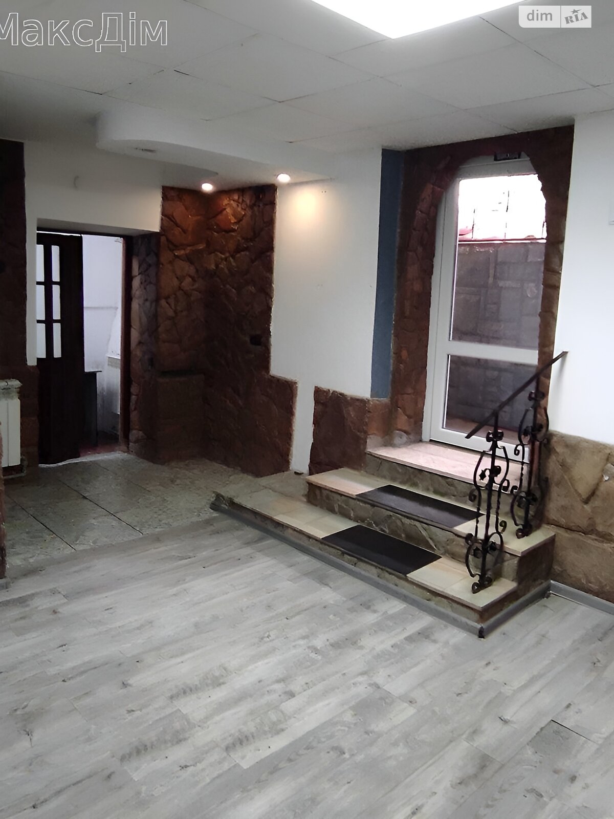 Комерційне приміщення в Тернополі, продаж по Валова вулиця, район Центр, ціна: 42 000 доларів за об’єкт фото 1