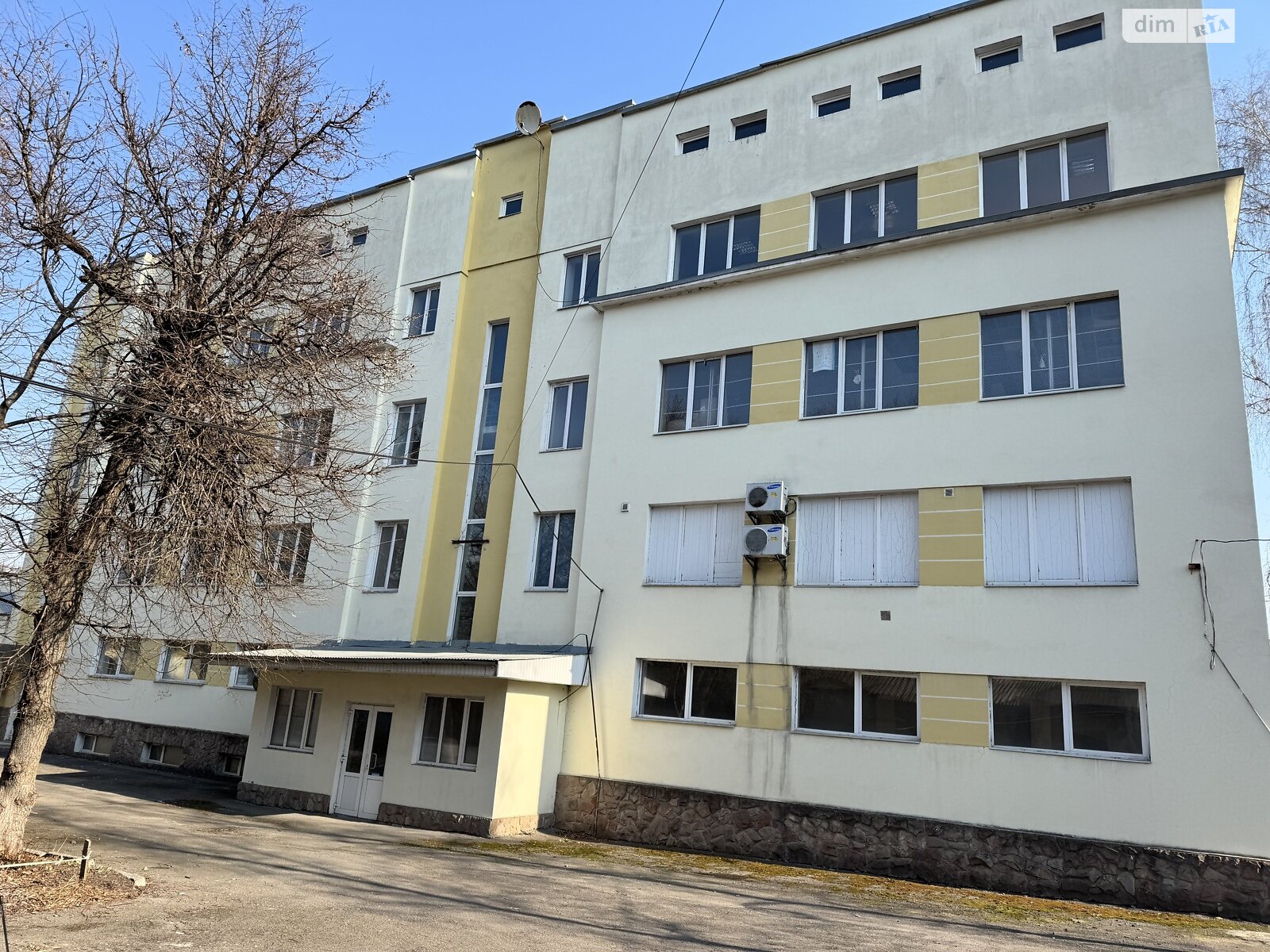Комерційне приміщення в Тернополі, продаж по Вояків дивізії Галичина вулиця 21, район Центр, ціна: 990 000 доларів за об’єкт фото 1 Комерційне приміщення в Тернополі, продаж по Вояків дивізії Галичина вулиця 21, район Центр, ціна: 990 000 доларів за об’єкт фото 1
