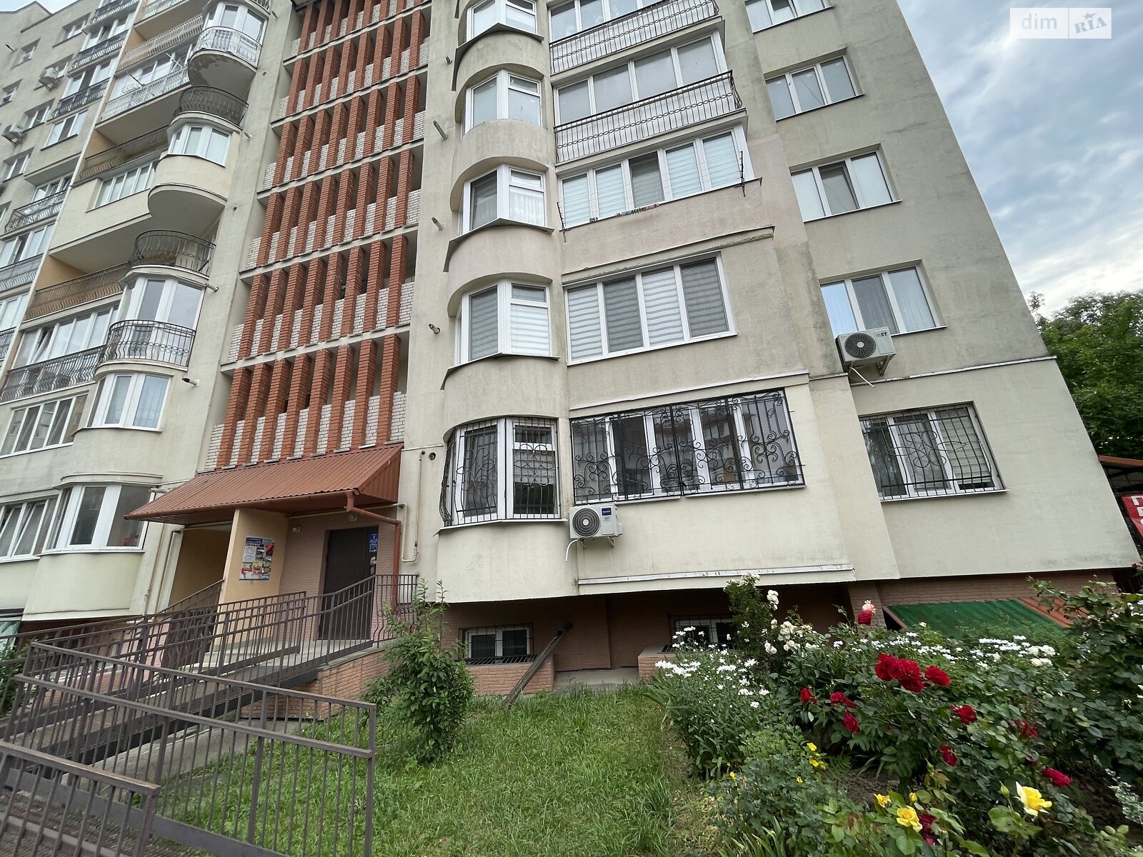 Коммерческое помещение в Тернополе, продажа по Довженко Александра улица 14, район Восточный, цена: 15 500 долларов за объект фото 1 Коммерческое помещение в Тернополе, продажа по Довженко Александра улица 14, район Восточный, цена: 15 500 долларов за объект фото 1