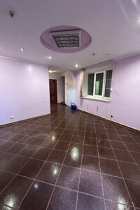 Коммерческое помещение в Тернополе, продажа по Полевая улица, район Восточный, цена: 19 500 долларов за объект фото 2 Коммерческое помещение в Тернополе, продажа по Полевая улица, район Восточный, цена: 19 500 долларов за объект фото 2