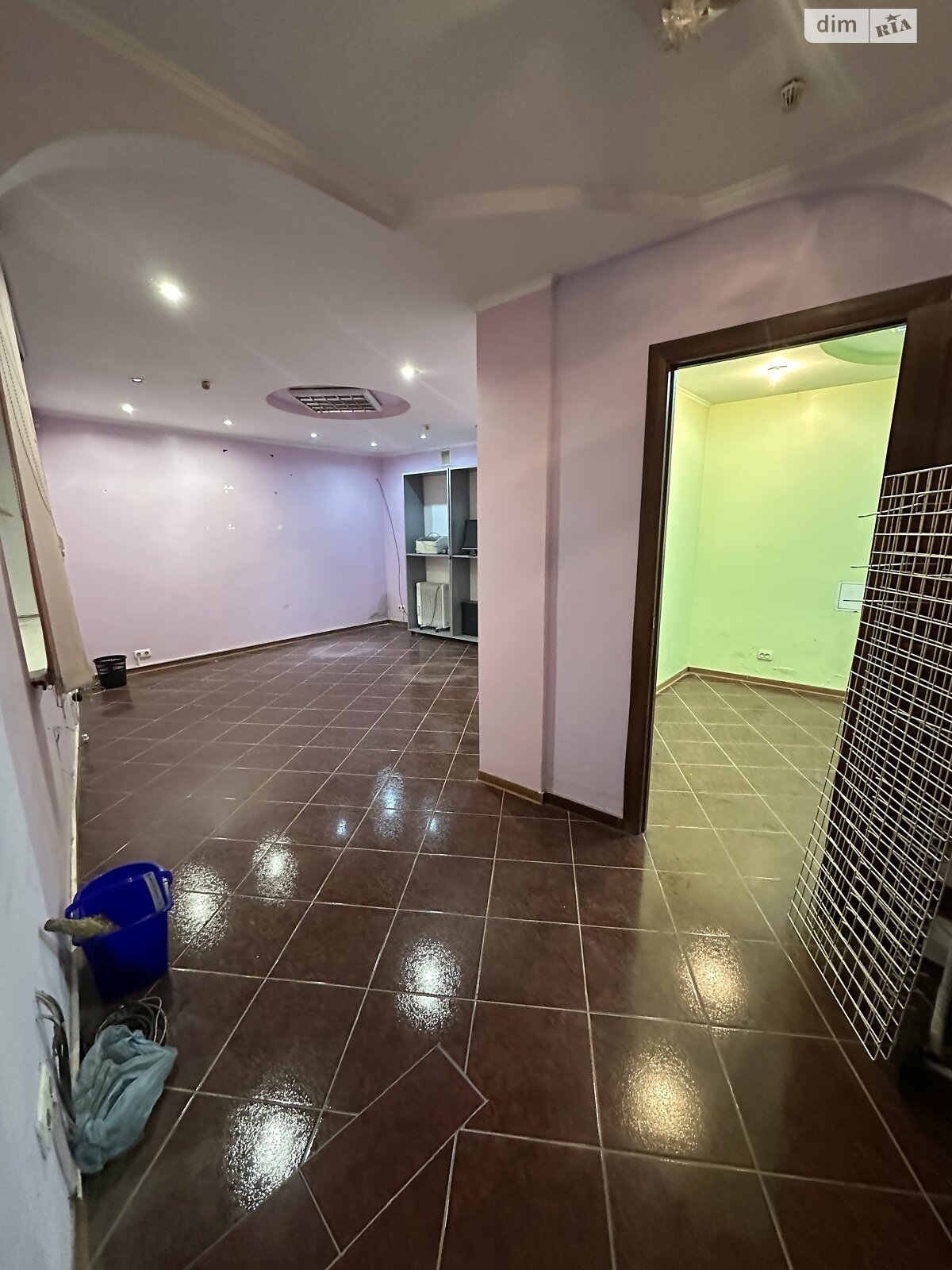 Коммерческое помещение в Тернополе, продажа по Полевая улица, район Восточный, цена: 19 500 долларов за объект фото 1 Коммерческое помещение в Тернополе, продажа по Полевая улица, район Восточный, цена: 19 500 долларов за объект фото 1