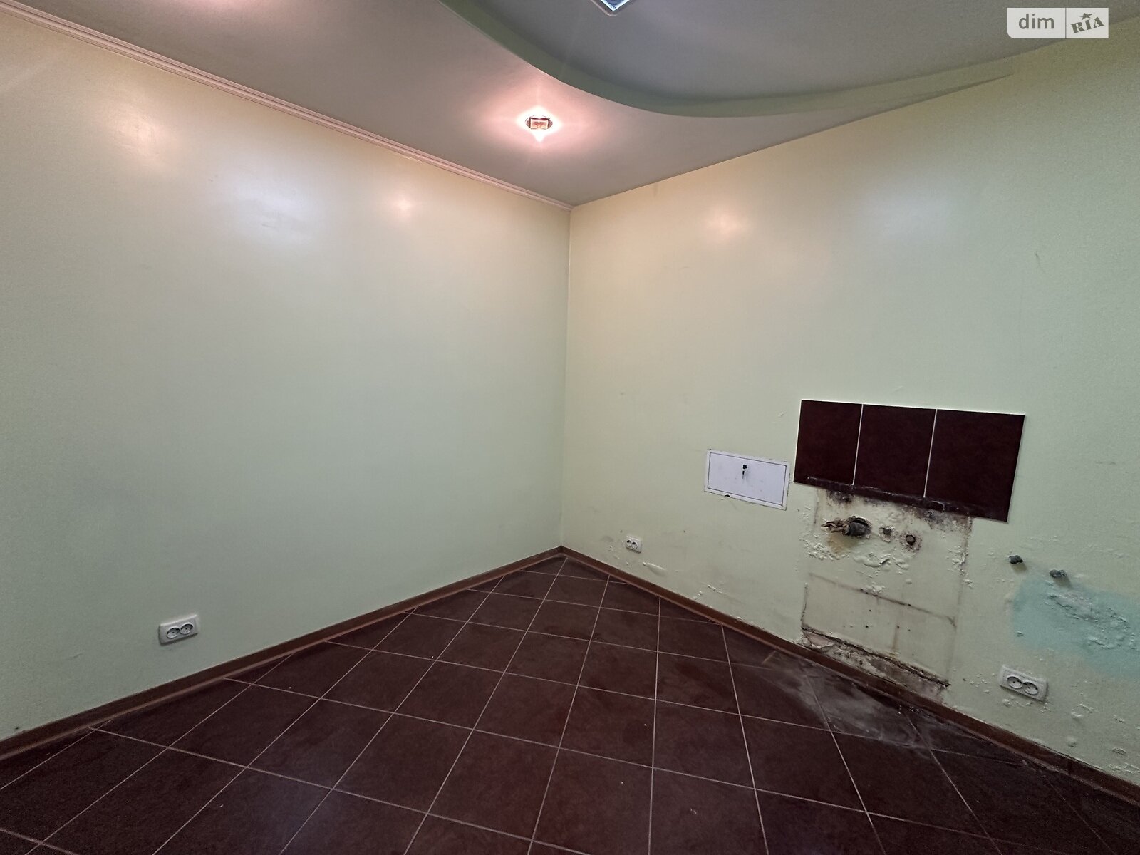 Коммерческое помещение в Тернополе, продажа по Полевая улица, район Восточный, цена: 19 500 долларов за объект фото 1 Коммерческое помещение в Тернополе, продажа по Полевая улица, район Восточный, цена: 19 500 долларов за объект фото 1